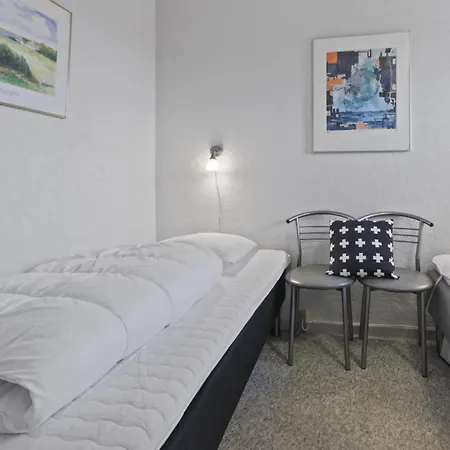 Til 4 Personer Pa 1 Sal Sj3231 Apartment